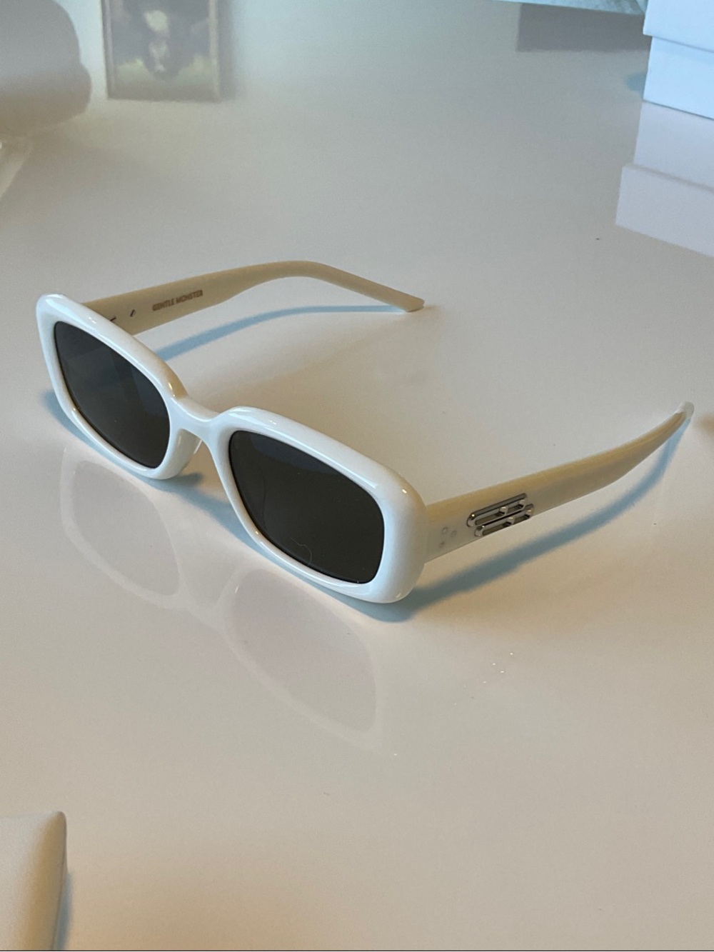 GENTLE MONSTER Glossy White Slim Rectangular Sunglasses